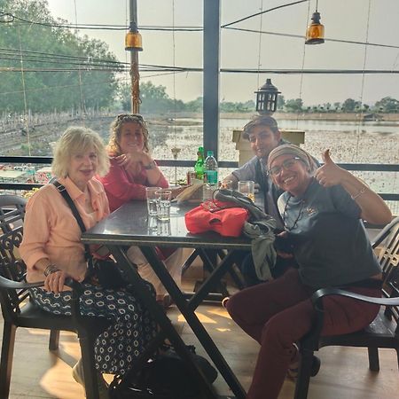 Khajuraho Glory Homestay מראה חיצוני תמונה