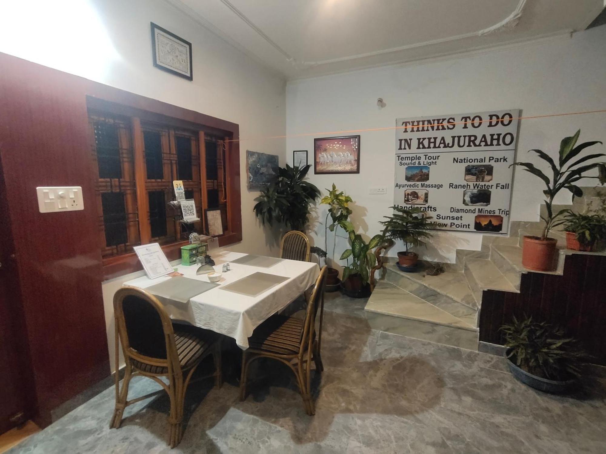 Khajuraho Glory Homestay מראה חיצוני תמונה