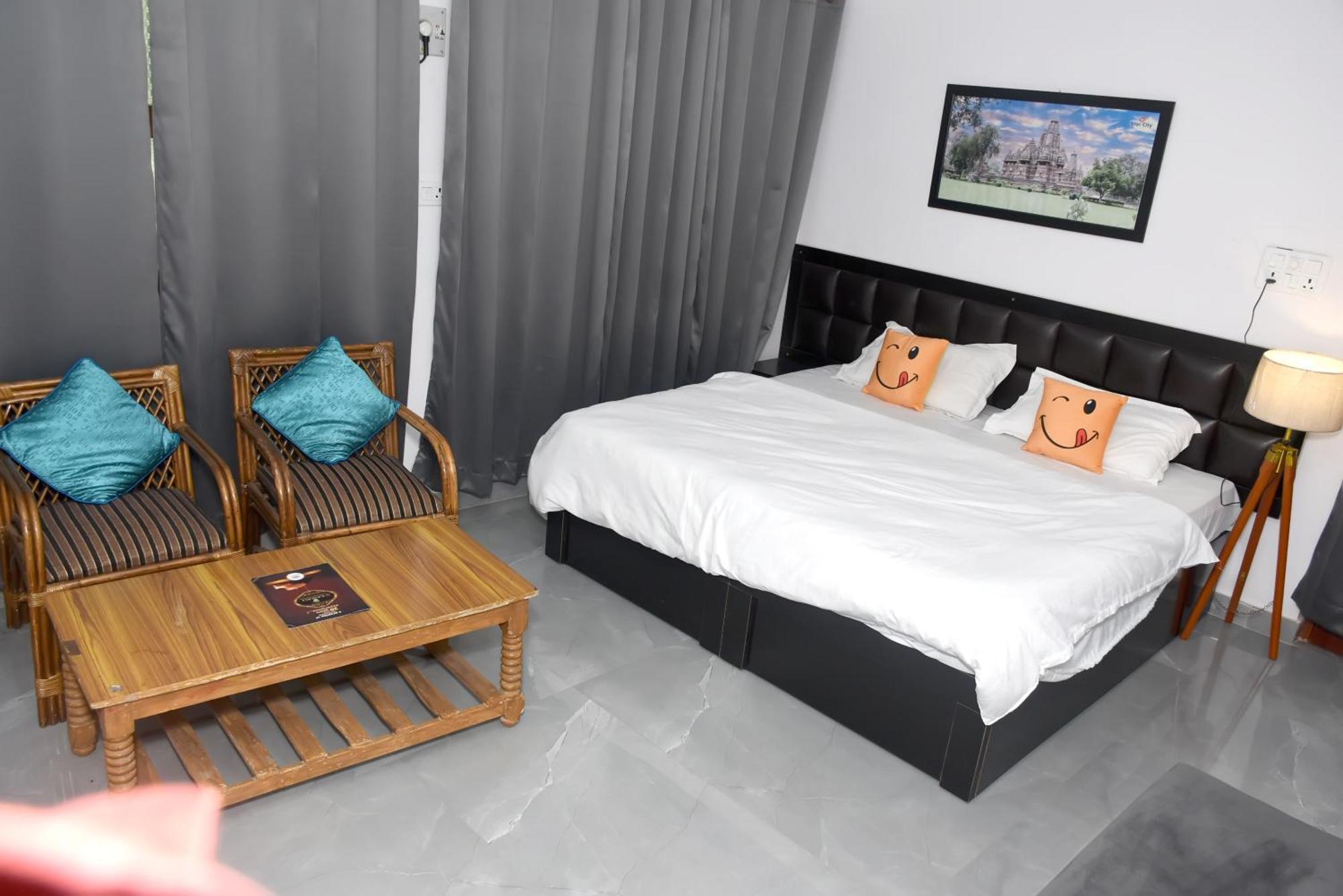 Khajuraho Glory Homestay מראה חיצוני תמונה