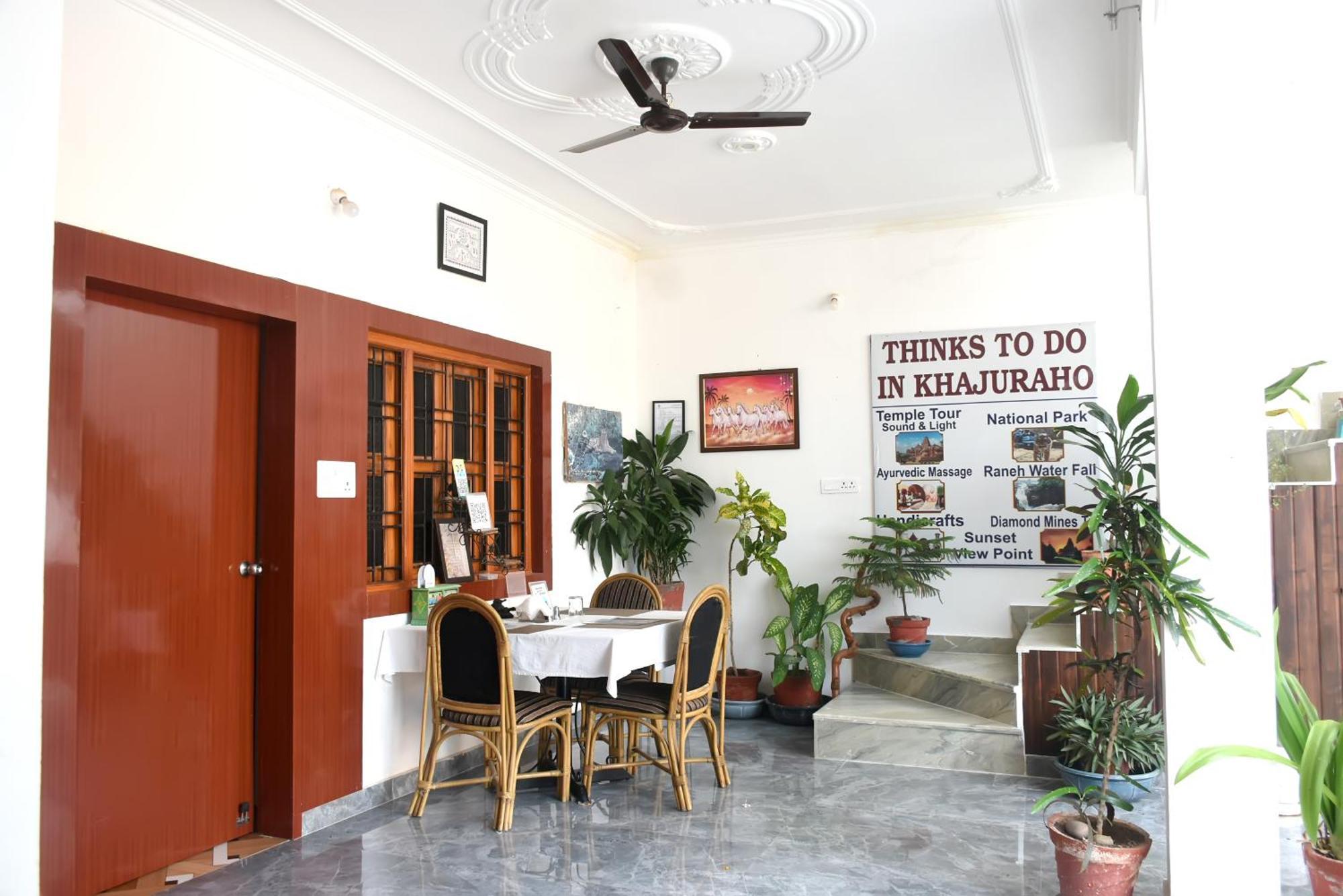 Khajuraho Glory Homestay מראה חיצוני תמונה