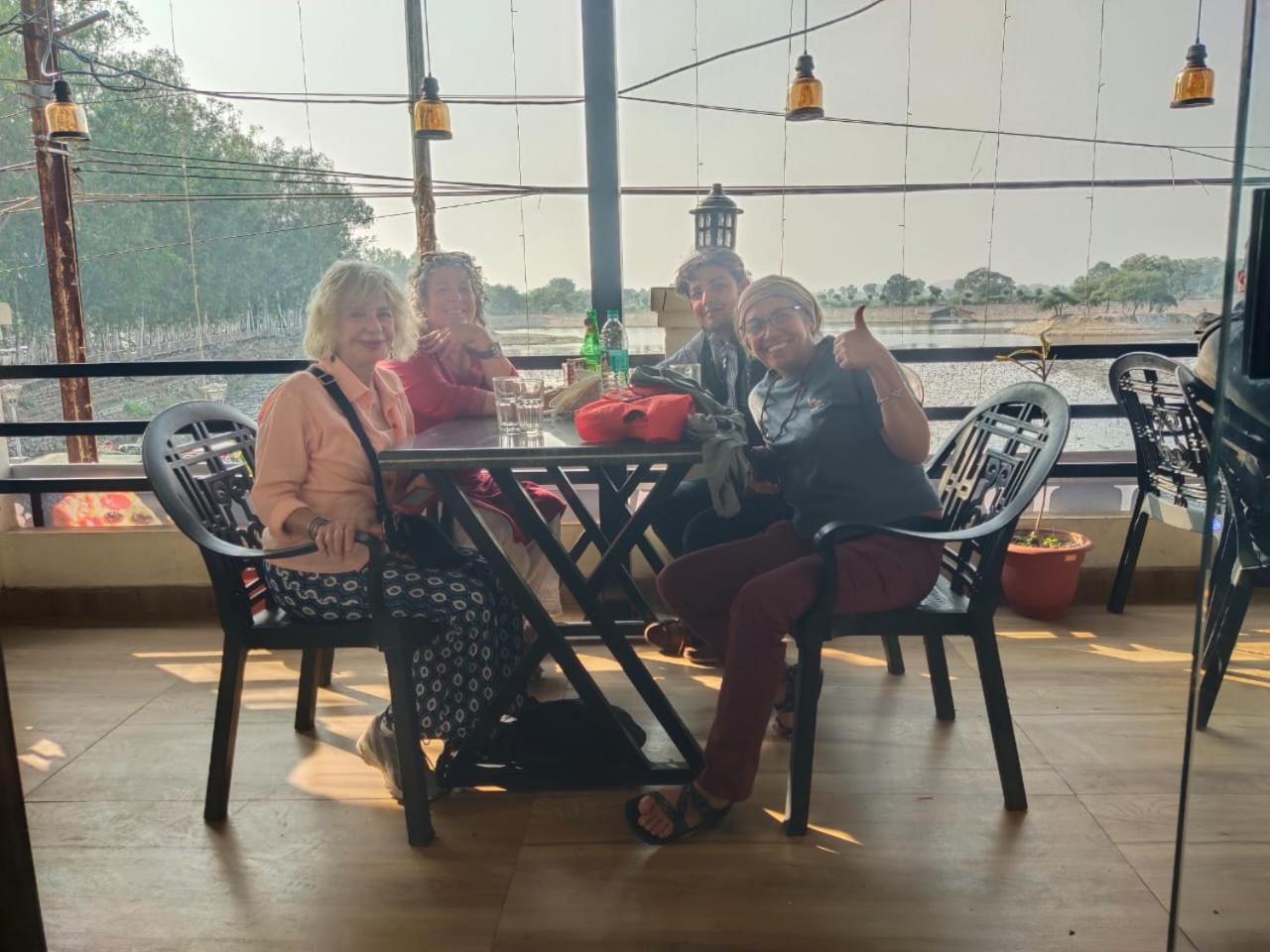 Khajuraho Glory Homestay מראה חיצוני תמונה